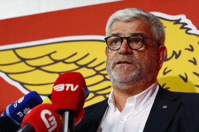 Servir o Benfica deixa apelo aos sócios