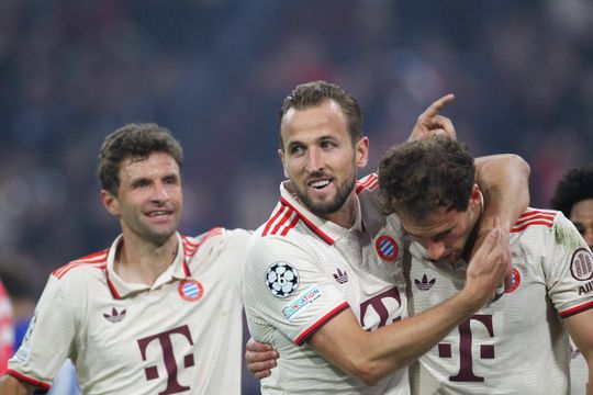 Atenção Benfica: Bayern demolidor com póquer de Harry Kane