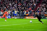 Neuer: Imortal! Bayern ajoelha Chelsea, história reescrita
