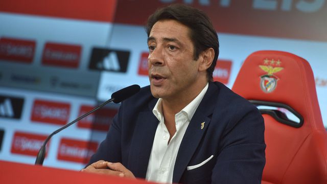 «O despedimento de Lage é só mais uma mancha na presidência de Rui Costa»