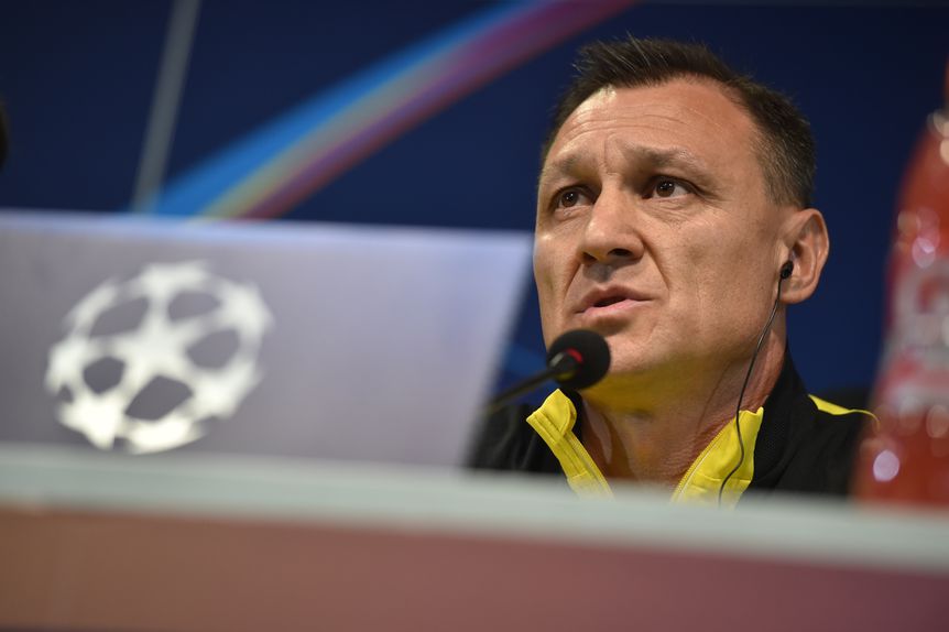 Rafael Urazbakhtin é o treinador do Kairat Almaty