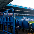 Adepto do Sunderland detido por insultos racistas contra jogadores do Leeds