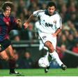 Figo trocou o Barcelona pelo Real Madrid em 2000