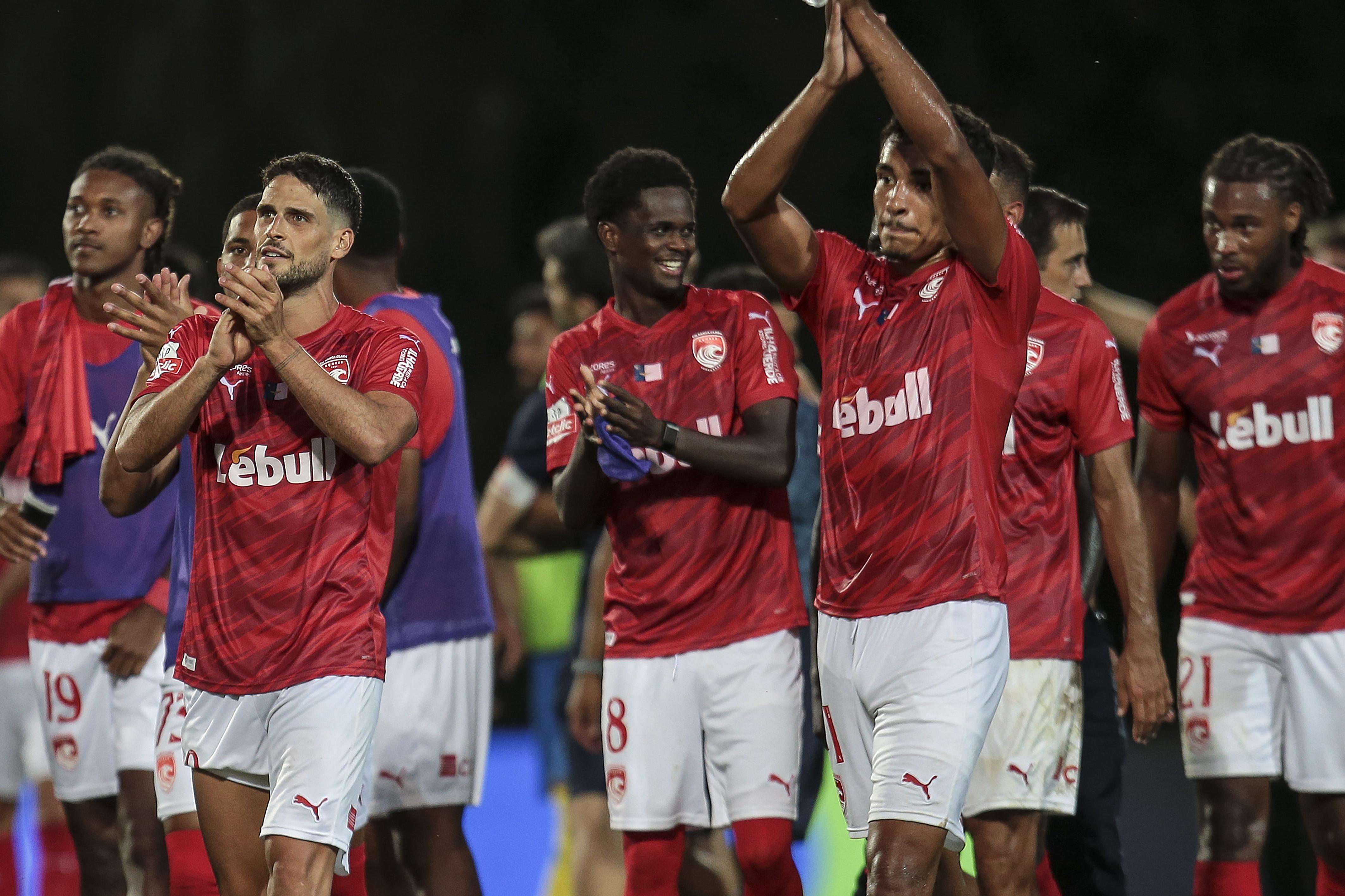 O Santa Clara ainda não perdeu na Liga. -Foto: Manuel Fernando Araújo/LUSA