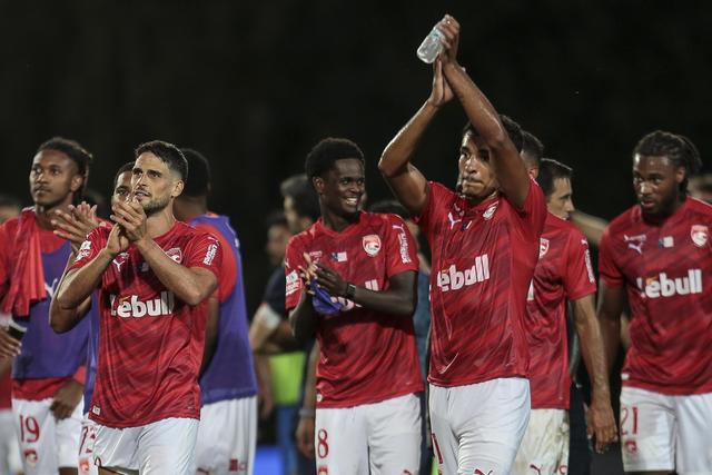 O Santa Clara ainda não perdeu na Liga. -Foto: Manuel Fernando Araújo/LUSA