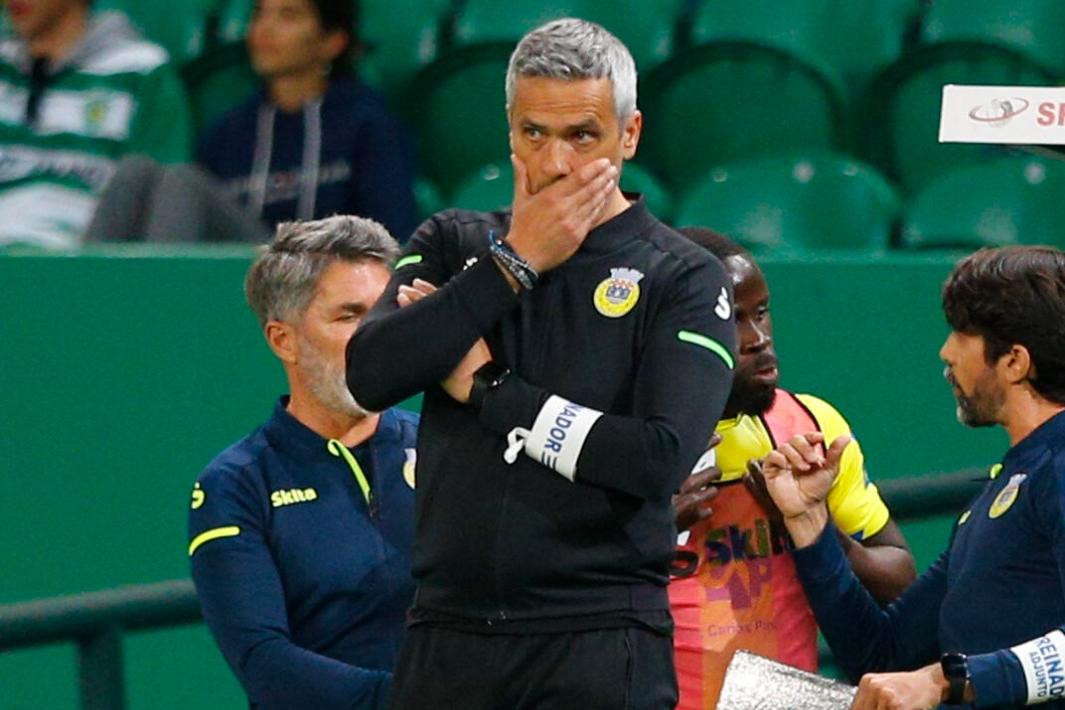 Armando Evangelista orientou o Arouca de 2020 a 2023. Foram 118 jogos, 50 vitórias, uma subida à Liga e um apuramento para a Liga Conferência - Foto: A BOLA