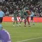 Palmeiras sobrevive a Abel expulso, reviravolta e penáltis na Libertadores