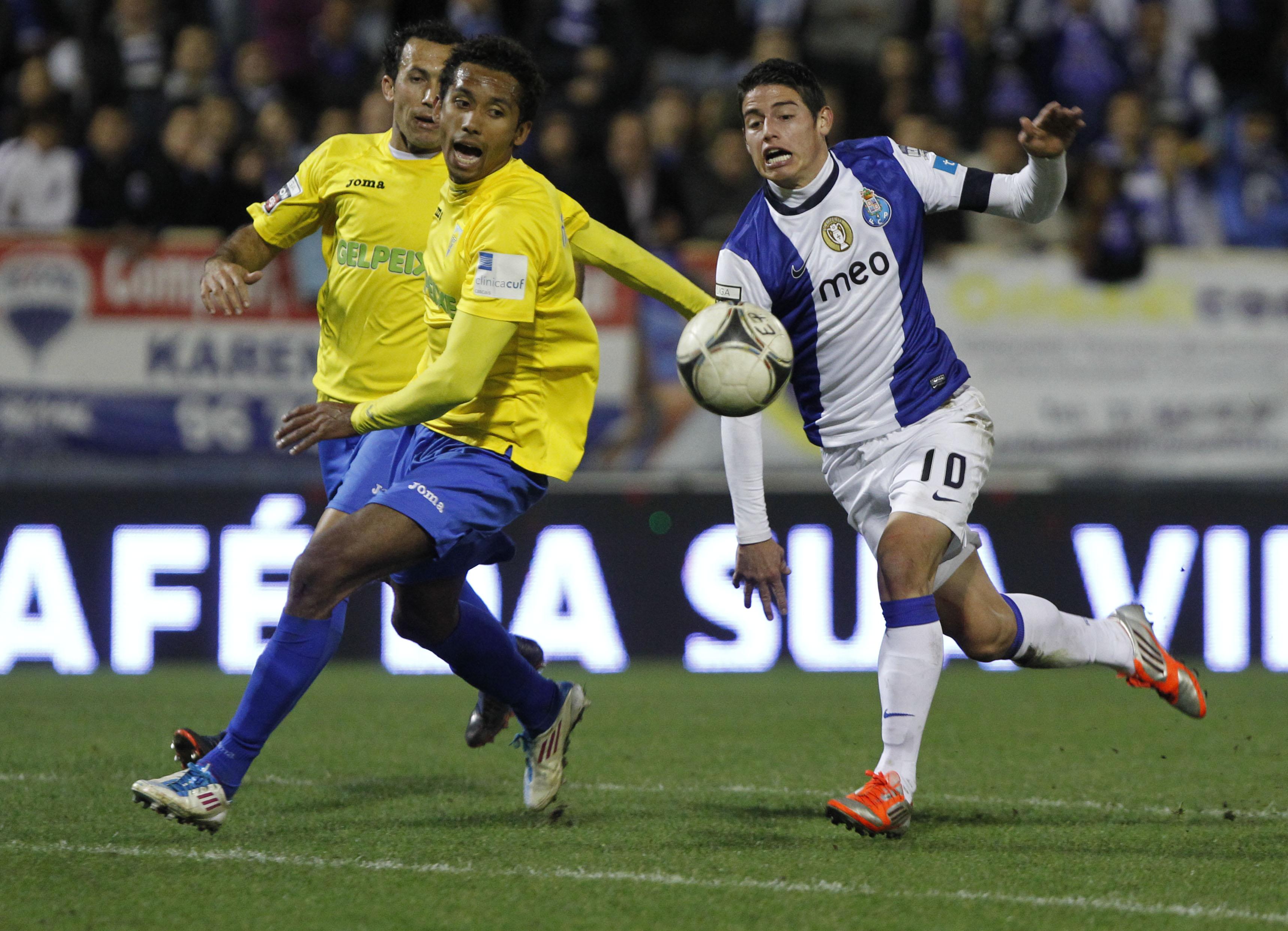 Estoril-FC Porto (1-2), a 28 de outubro de 2012, 7.ª jornada da Liga. Marco Silva defrontou dragões na Amoreira e esteve a vencer com golo de Steven Vitória, mas Silvestre Varela e Jackson Martínez fizeram a reviravolta - Foto: A BOLA/Sérgio Miguel Santos