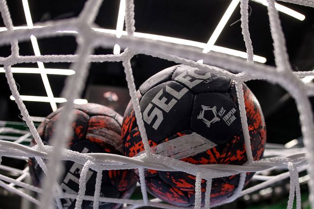 Adeptos do Sporting feridos após confrontos no fim de jogo de andebol