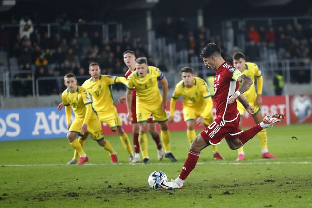Hungria falha xeque-mate, mas agenda festa para novembro
