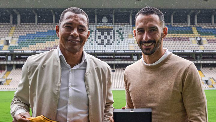 Gilberto Silva visitou o Estádio do Bessa