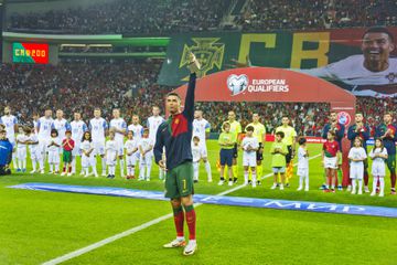 Saiba quantos jogadores se estrearam na Seleção A pela 'mão' de Ronaldo