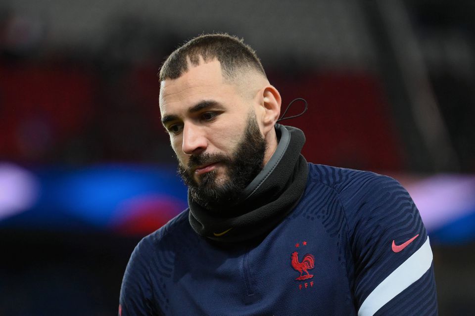 Ministro francês acusa Benzema de ligação a grupo terrorista