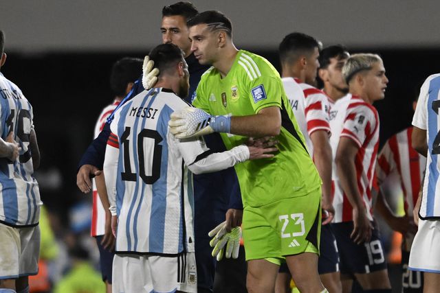 Loucura no Peru para ver chegada de Messi e companhia