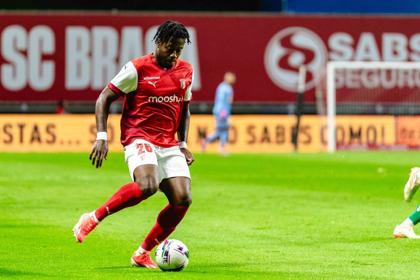 Bright Arrey-Mbi está num grande momento de forma. Foto: Imago