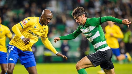 Estoril: Mangala quer o regresso e luta por vaga