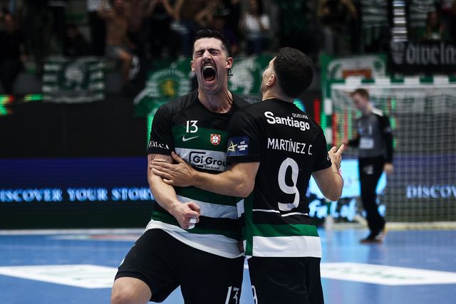 Sporting vence líder da Bundesliga em nova exibição de gala