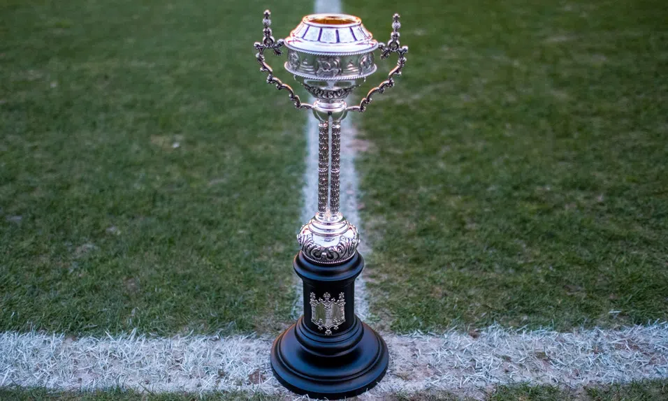 Taça explode! Gigantes tropeçam, aldeias rugem