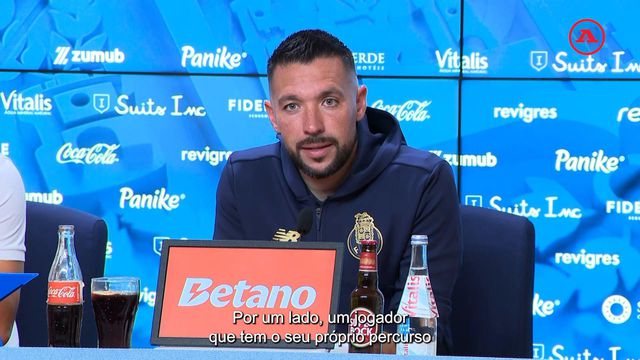 Farioli rendido a Rodrigo Mora e Froholdt: «É um grande feito»