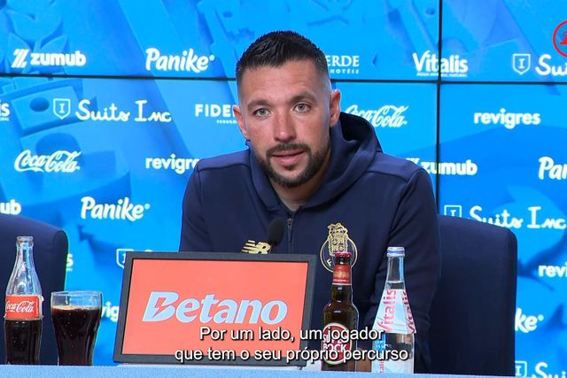 Farioli rendido a Rodrigo Mora e Froholdt: «É um grande feito»