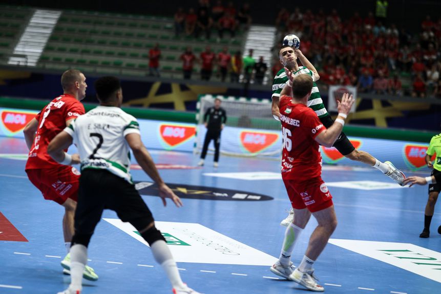 Kiko Costa marcou 10 golos frente ao Veszprém - Foto: Sporting