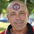 Em protesto, Marin tatutou o símbolo do Manchester United... na testa