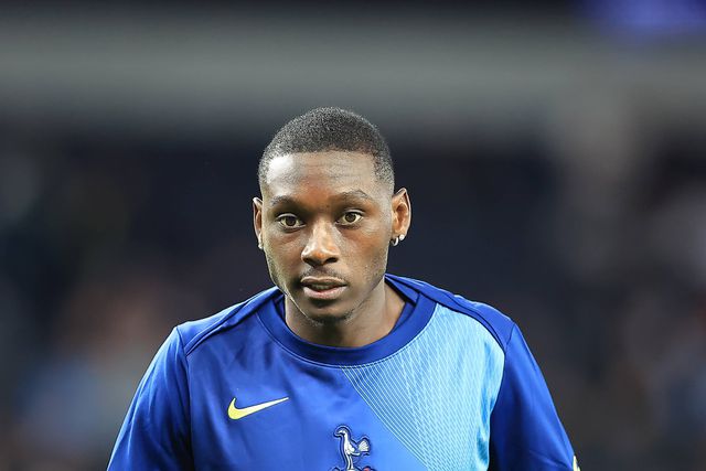 Kolo Muani espreita estreia na Premier League