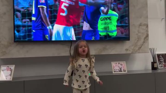 Filha de Sudakov já grita pelo Benfica