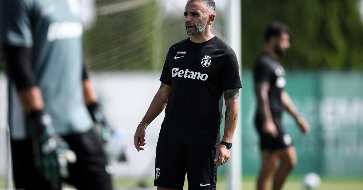 Sporting beat Marítimo 2-1 to reach Taça da Liga Final Four