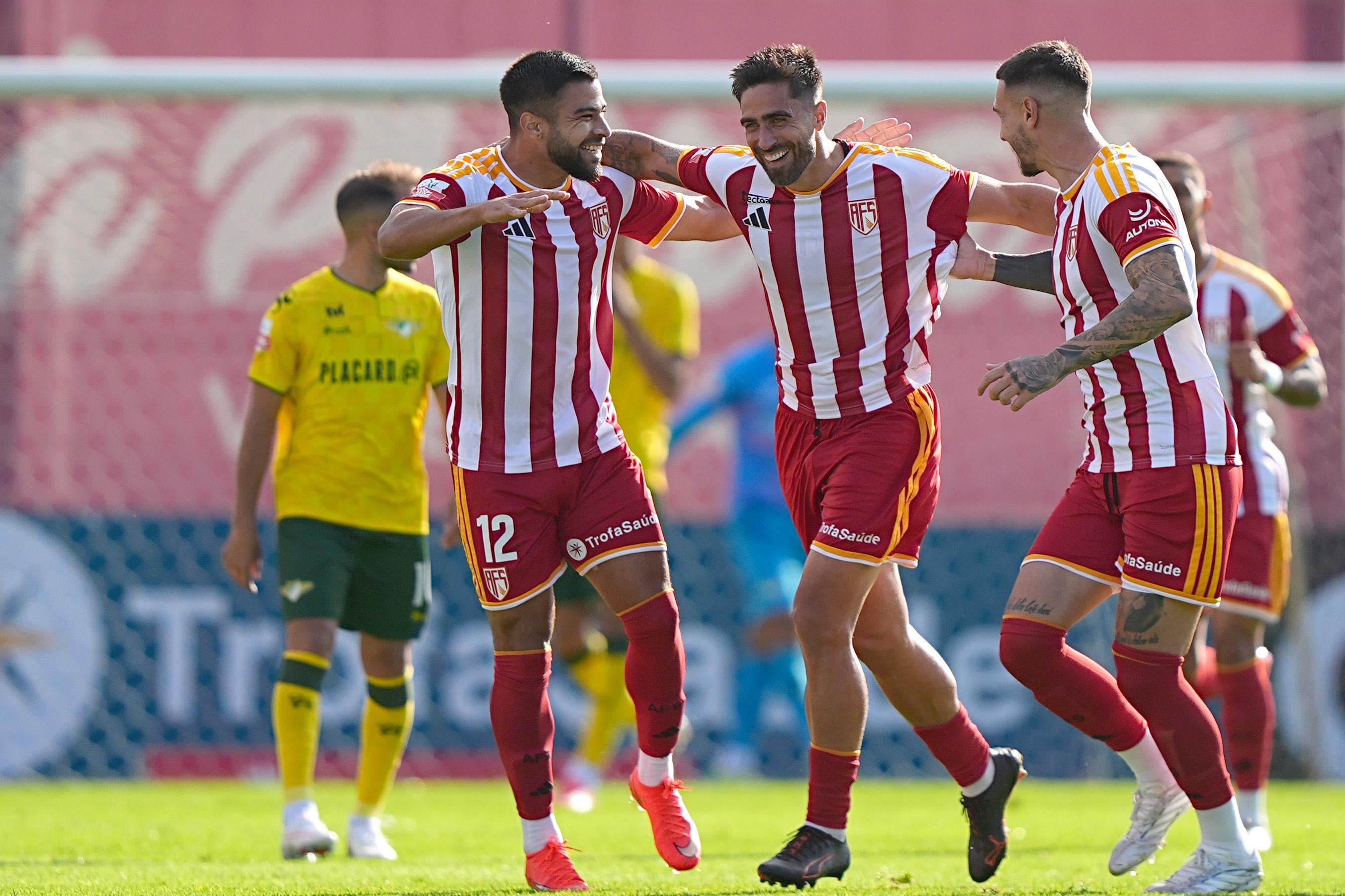 Rodrigo Pinho festeja o golo frente ao Moreirense durante o jogo da 3.ª eliminatória da Taça de Portugal - Foto: Hugo Delgado/LUSA