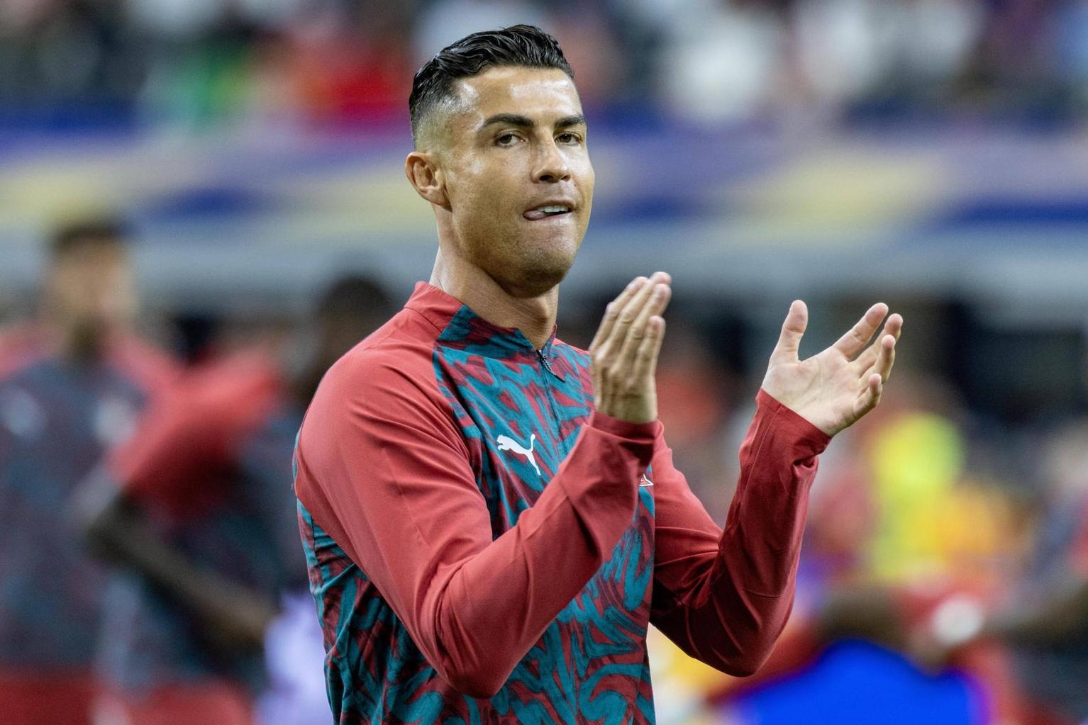 Muito se tem falado sobre a forma como CR7 poderia ou deveria ter preparado a saída da Seleção — Foto: IMAGO