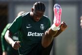 Ibrahima Ba, defesa-central de 21 anos - Foto: SPORTING CP