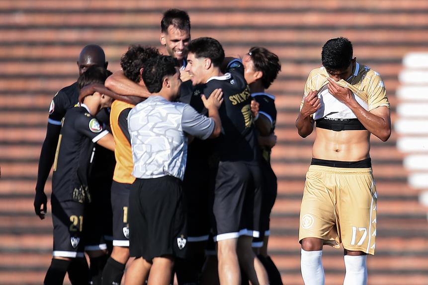 A felicidade da Sanjoanense e a desilusão do Nacional