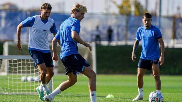 «O FC Porto no campeonato e na Champions joga de maneira diferente»
