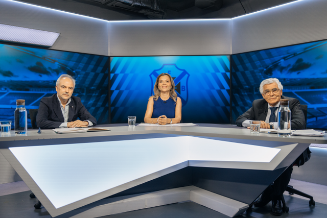 Debate entre Pedro Mascarenhas Santos e Patrick Morais de Carvalho, candidatos às eleições do Belenenses foi moderado pela jornalista Irene Palma — Foto: Teófilo Afonso