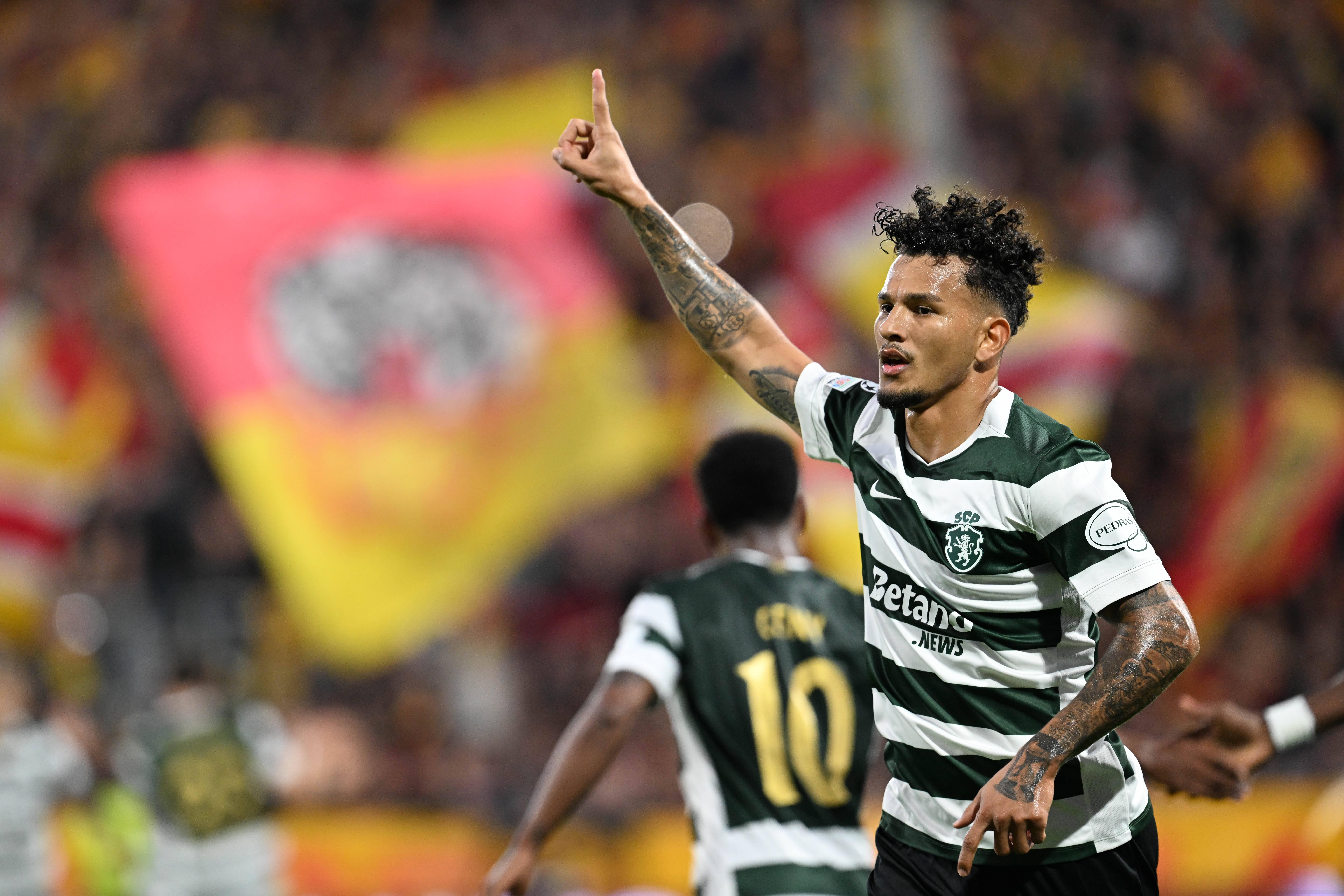 Aao minuto 22 do jogo com o Lens, que os verdes e brancos acabariam por vencer por 2-0, Suárez fez o 1-0 - Foto: IMAGO