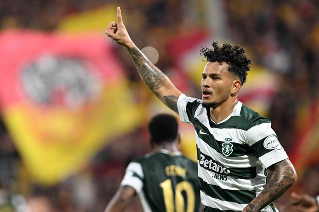 Aao minuto 22 do jogo com o Lens, que os verdes e brancos acabariam por vencer por 2-0, Suárez fez o 1-0 - Foto: IMAGO