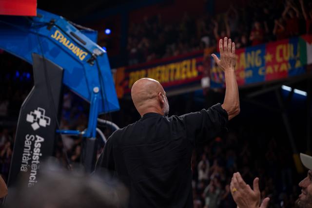 Guardiola recebido como um rei em Barcelona