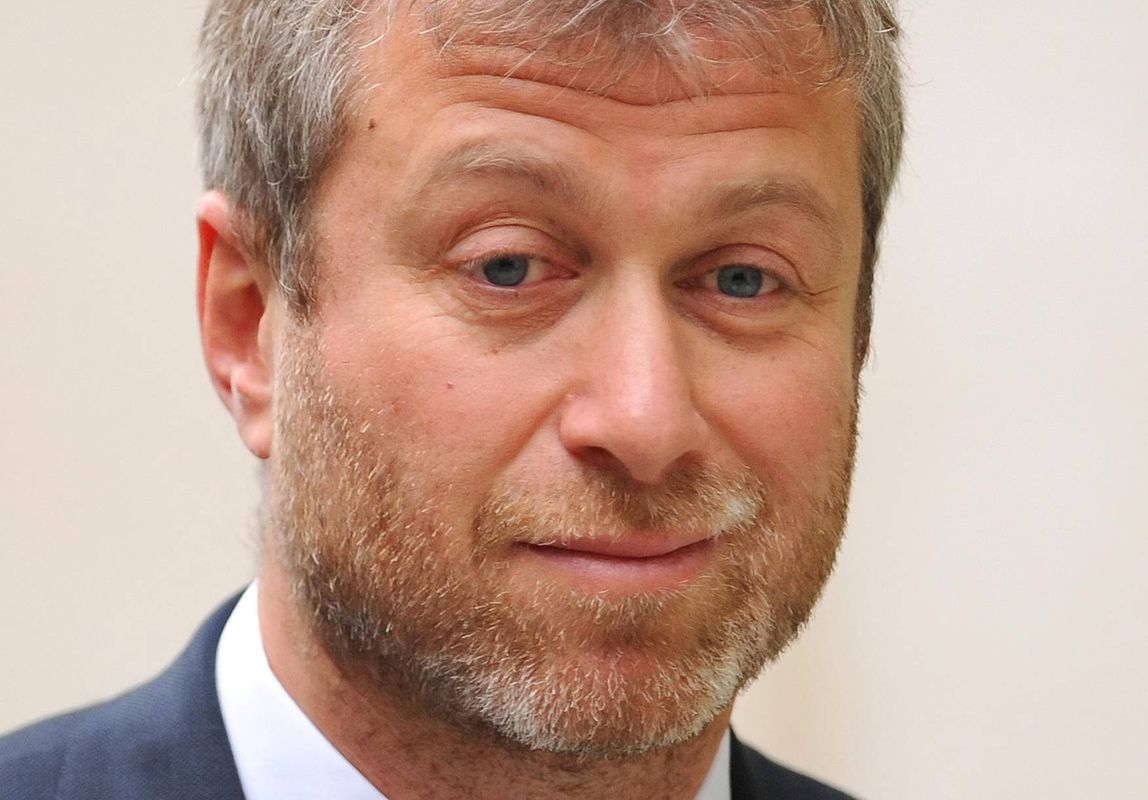 Abramovich abre o livro após sanções e sintomas de envenenamento