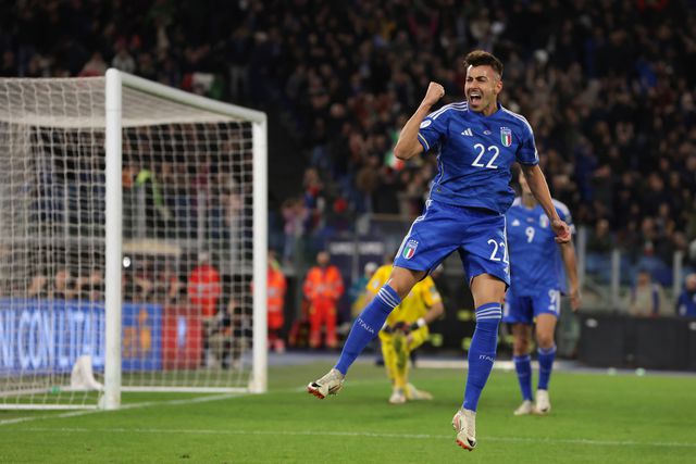 «Com Mourinho jogo muito longe da baliza…»