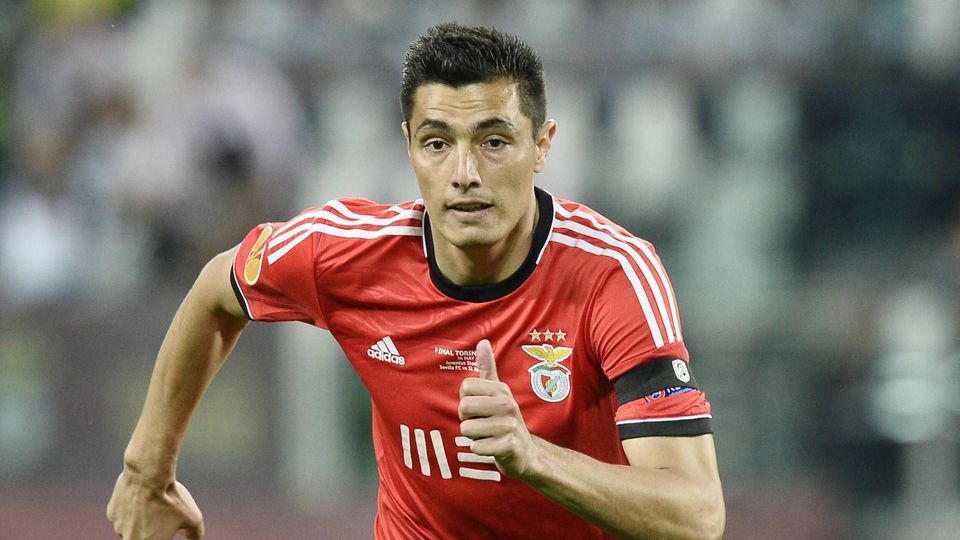 Disseram a Cardozo que o 7 do Benfica pesava: «Então é esse mesmo que quero»
