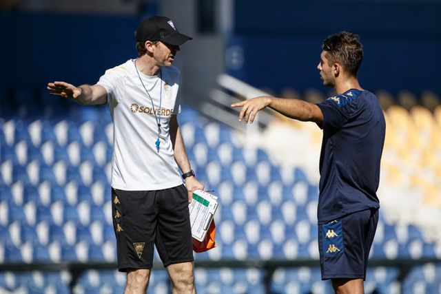 Estoril: Jogo-treino com o Atlético para Vasco testar