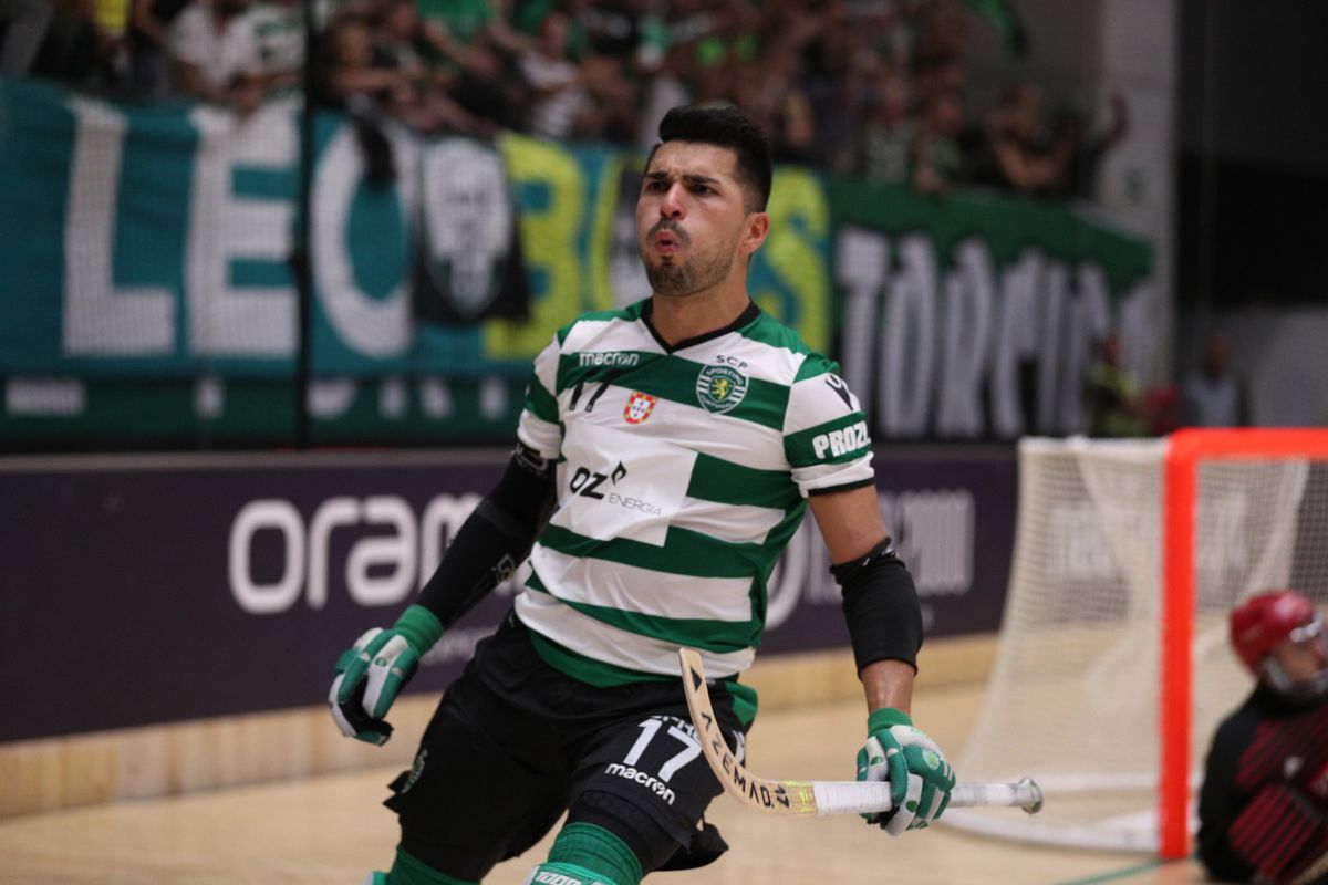 Sporting oficializa saída de Matías Platero