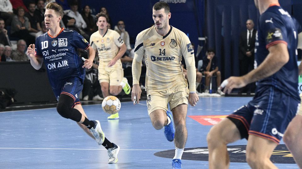 «Bomba» de Rui Silva entre os melhores golos da Champions (vídeo)
