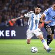 Messi reage ao Argentina-Uruguai e ao gesto obsceno de Ugarte