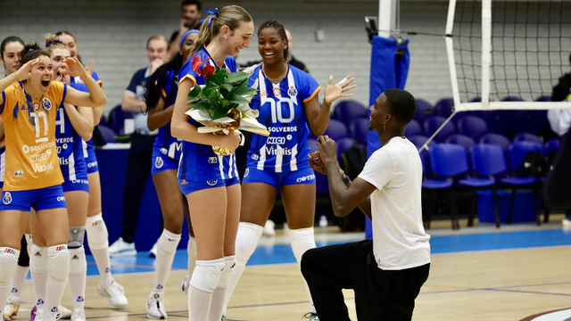 Kyla Swanson (FC Porto) pedida em casamento