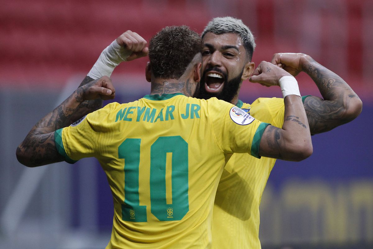 Presidente do Santos clarifica possíveis regressos de Gabigol e Neymar