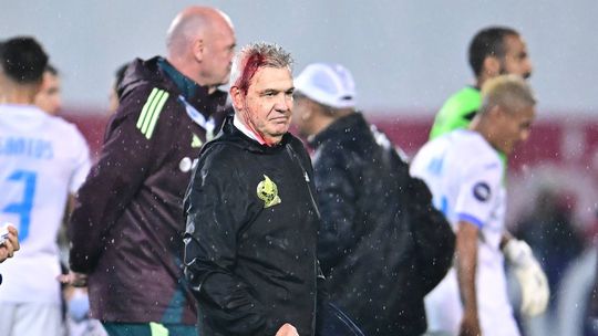 Infantino condena agressão a selecionador do México: «Fiquei chocado e triste»