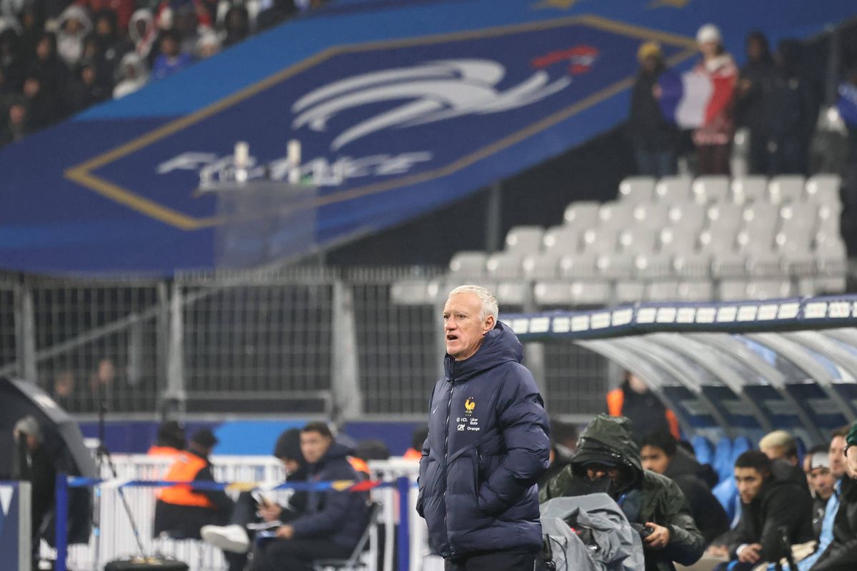 «Eles lutam como cães»: o discurso de Deschamps no intervalo do França-Israel