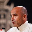 Roberto Martínez, selecionador nacional, teve de deixar dois jogadores fora da lista de jogo